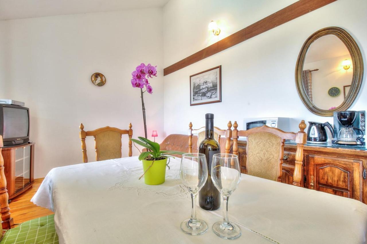 Nadia House With Apartments Zambratija  Ngoại thất bức ảnh